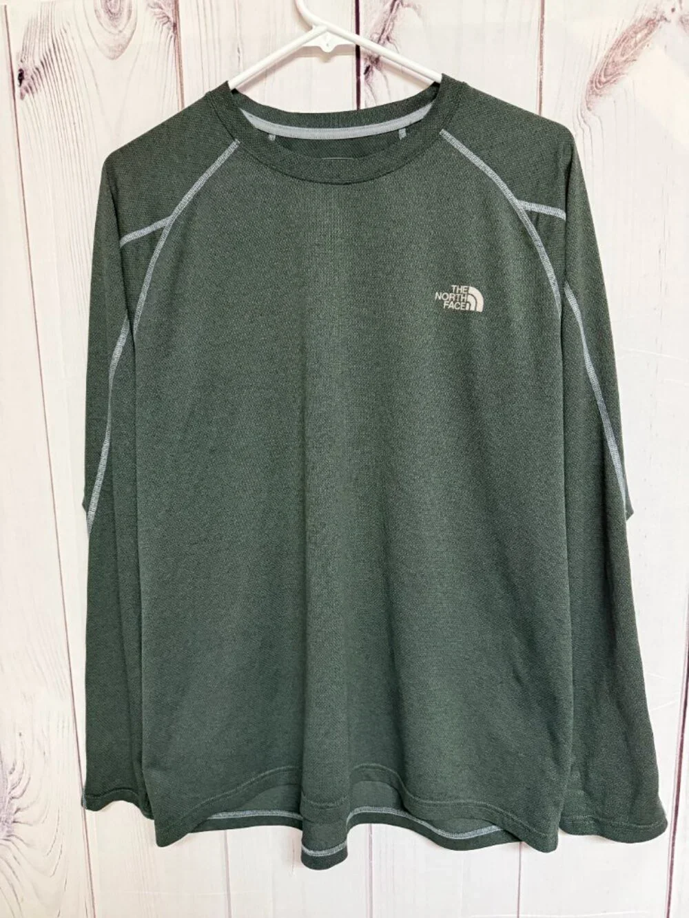 The North Face Men’s FlashDry Voltage Crew Large Green Performance‎ EUC